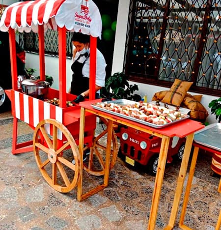 pinchos de carne pinchos de carne